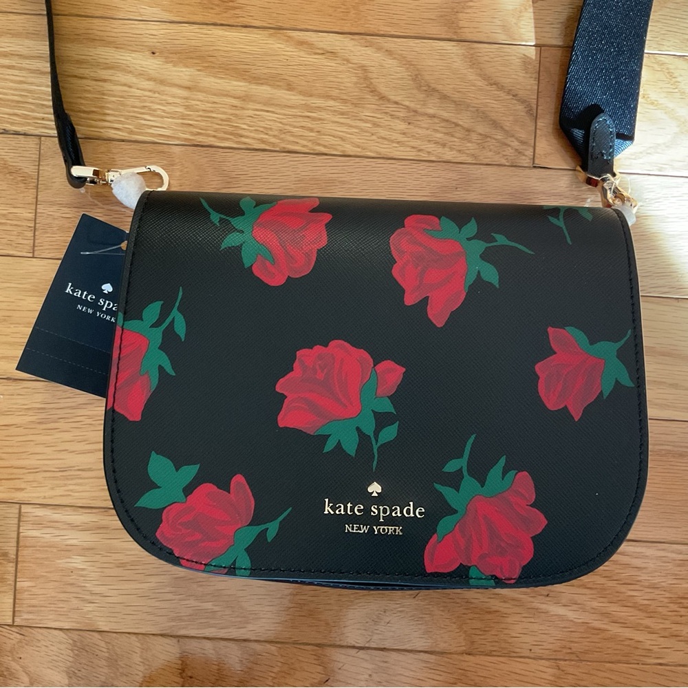 🌹🌹New - Kate Spade Madison rose toss printed saddle bag